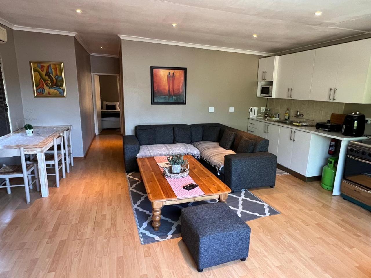 בלוויל 3 On Nebraska Accommodation מראה חיצוני תמונה